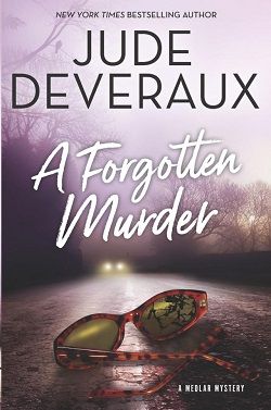 A Forgotten Murder (Medlar Mystery 3) by Jude Deveraux